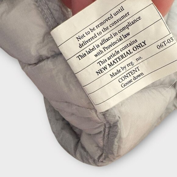 Patagonia Ultralight Down Sweater Vest XS Gray Cream Women EUC Puffer Gorpcore - Picture 7 of 8